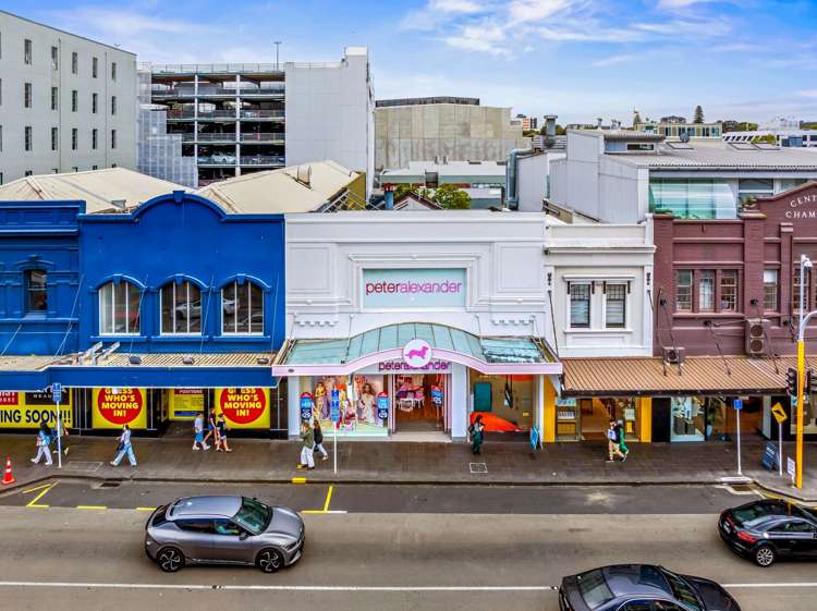 215 - 217 Broadway & 3 Teed Street Newmarket_16