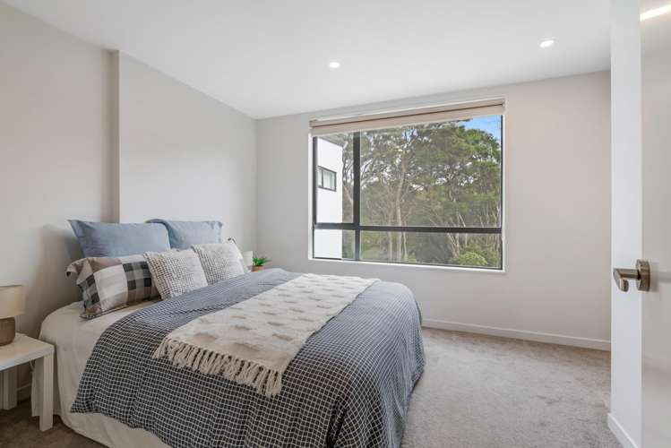 4/22 Spinella Drive Bayview_4