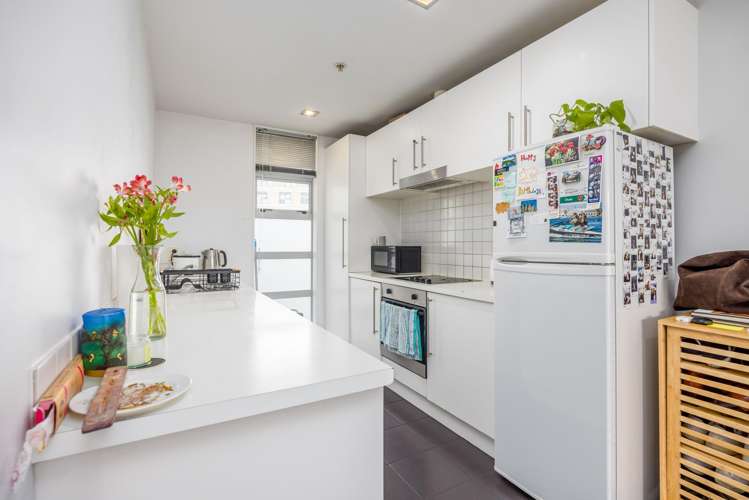 3B/56 Liverpool Street_5