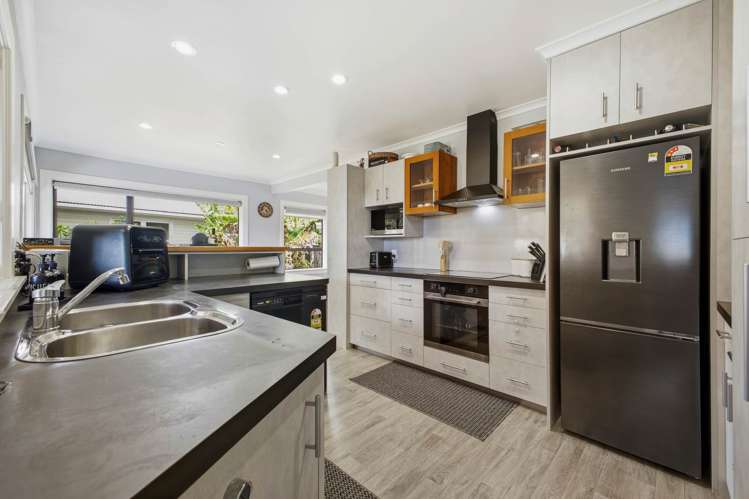 89 Beach Road Papakura_5