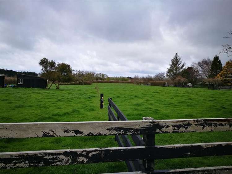 26 High Street Eltham_25