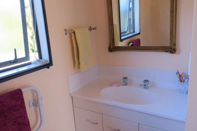 28a Stirling Street Te Aroha_15