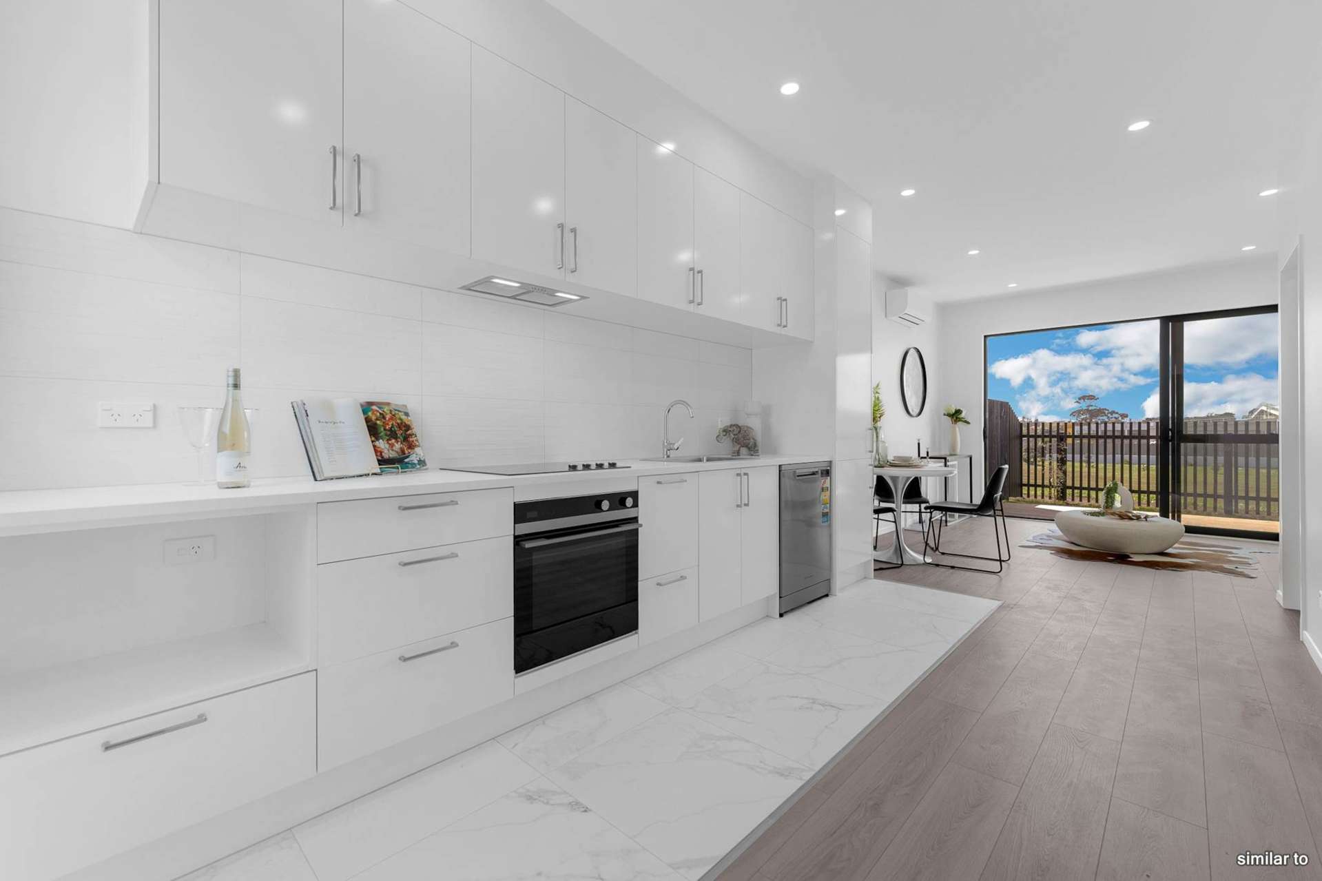 17/17 Barneys Farm Road Clendon Park_0