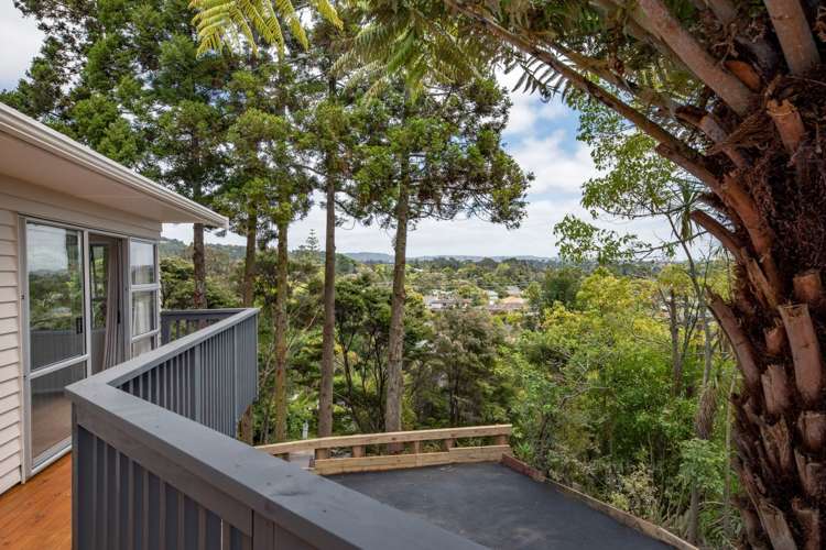 39 Woodfern Crescent Titirangi_16