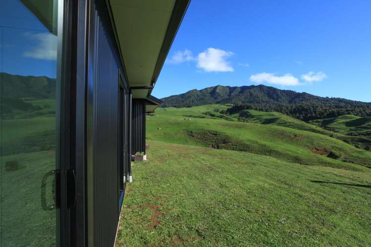 668 Te Hutewai Road Raglan_5