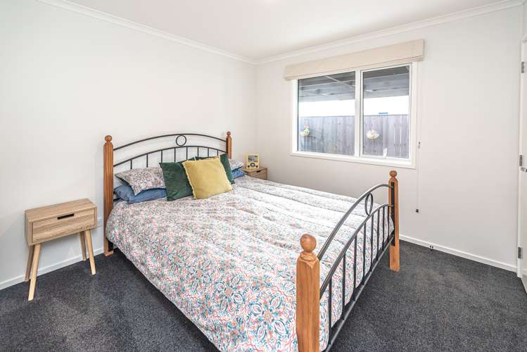 16 Magnolia Crescent Tawhero_12