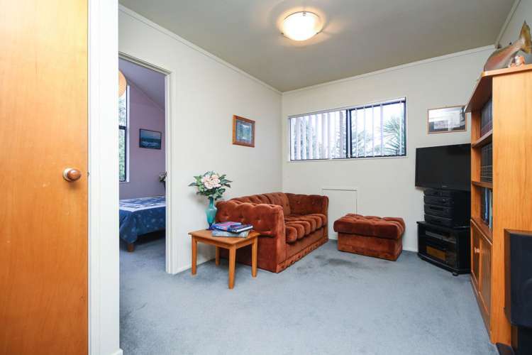 16a Hutchinsons Road Bucklands Beach_12