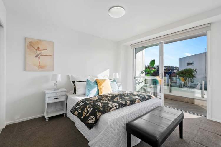 120/17 Link Crescent Stanmore Bay_6