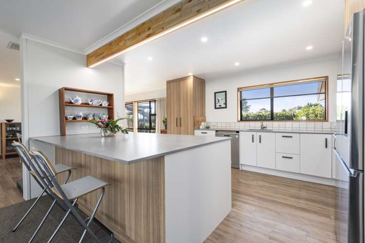 61 Turitea Road Fitzherbert_6