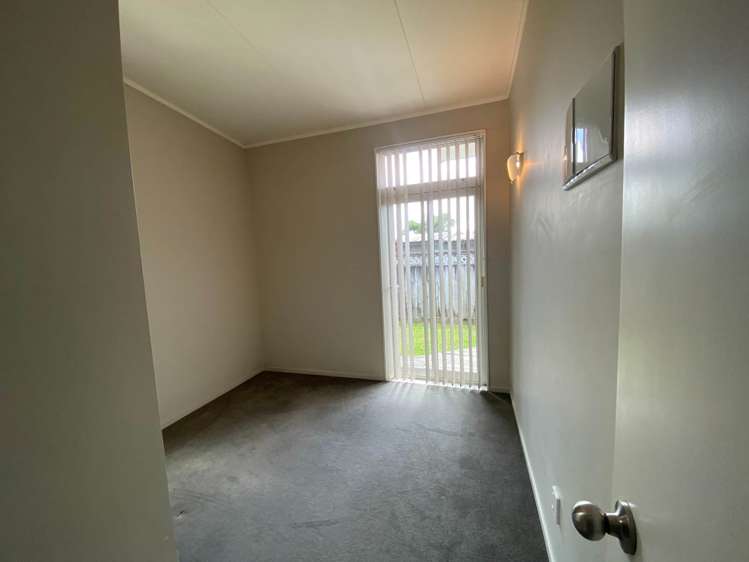 17 Merlot Lane Pukekohe_5
