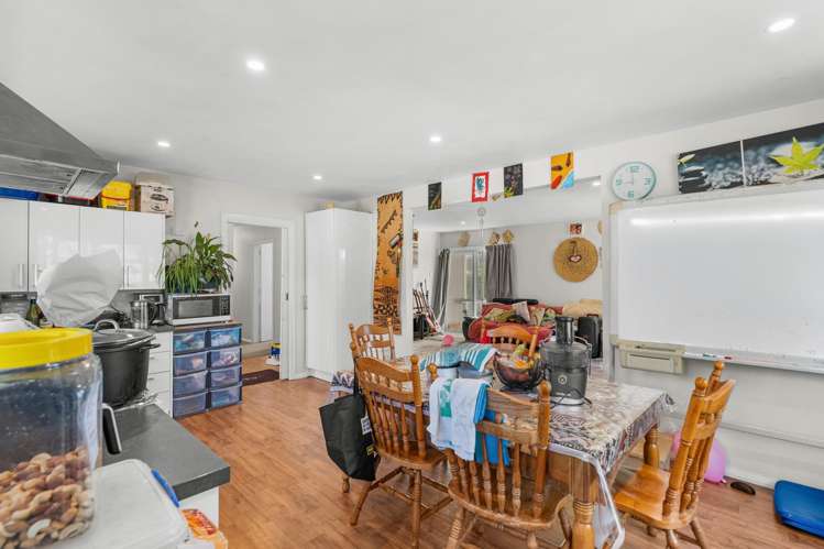 327 Clyde Road_5