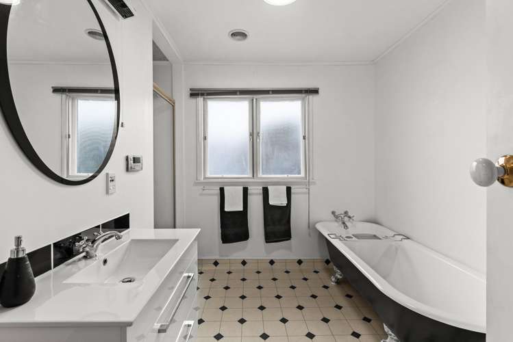 4 Curling Crescent Onekawa_10