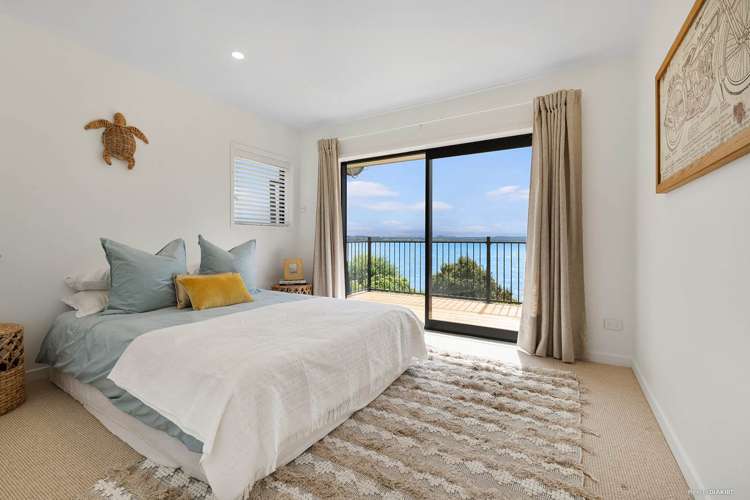 131 Torkar Road Clarks Beach_14