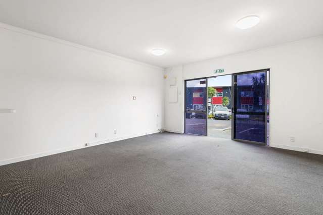 30/203 Kirkbride Road Mangere_3