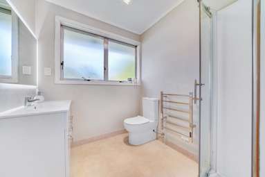 1/21 Trentham Road_2