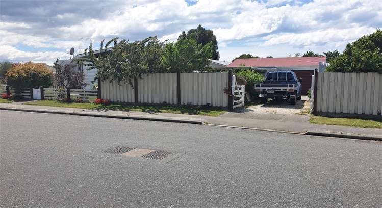 1 Seadown Crescent Amberley_5