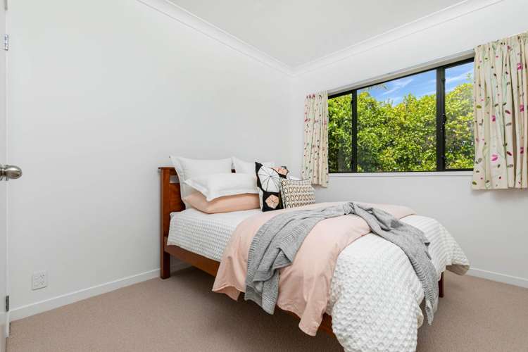 1 Kimberly Grove Greenhithe_15