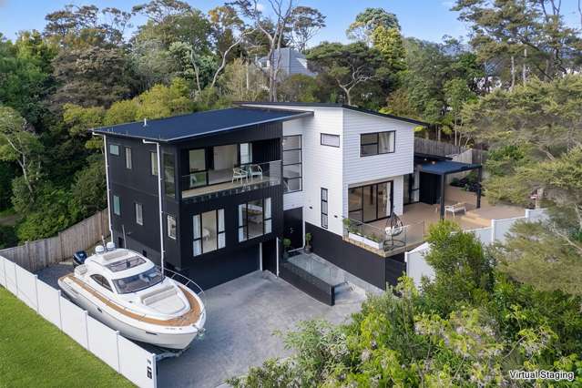 Live Your Dream by Greenhithe Wharf