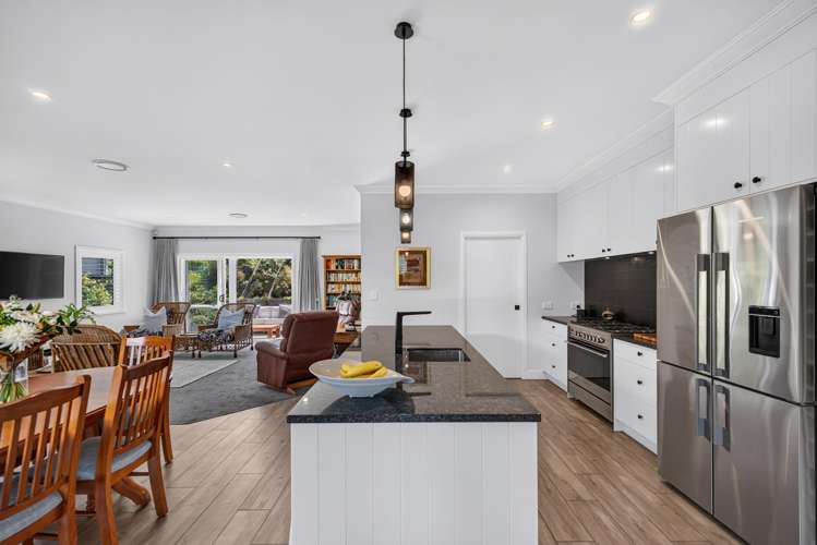 55 Kent Terrace Taradale_6
