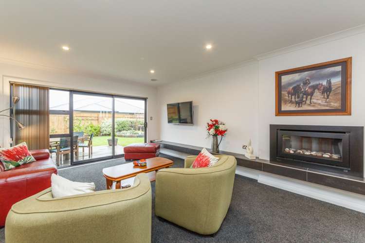 5 Saint Heliers Grove Fitzherbert_7