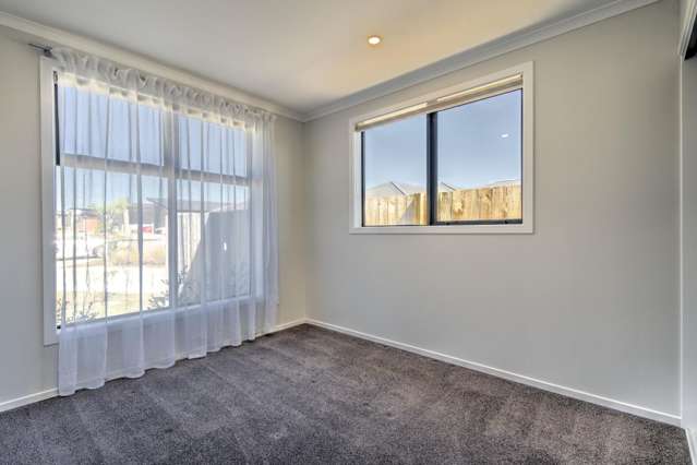 53 Waruhia Crescent Rototuna North_4