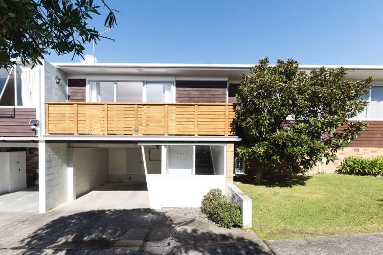 2/22 Greenhill Crescent Pakuranga_0