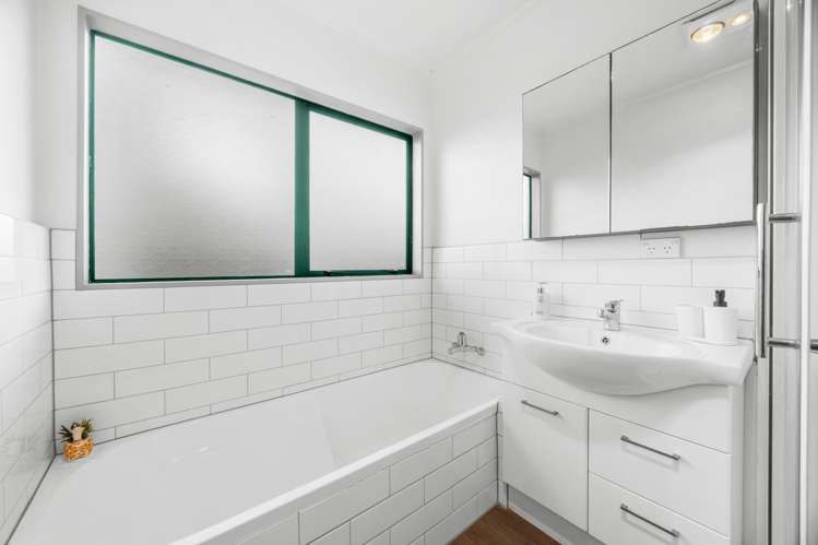 2B Kay Road Panmure_13