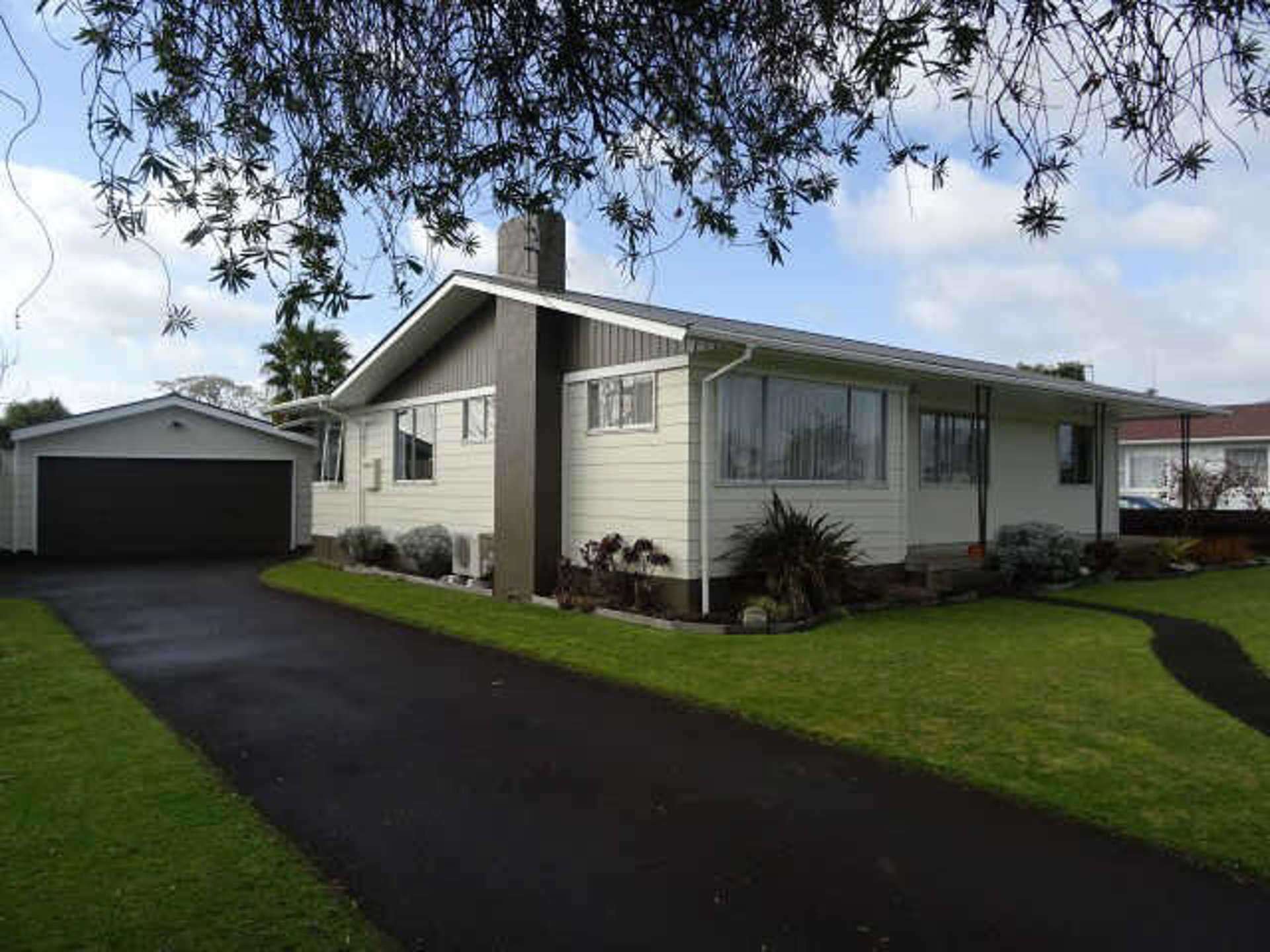 32 Clematis Avenue Pukete_0