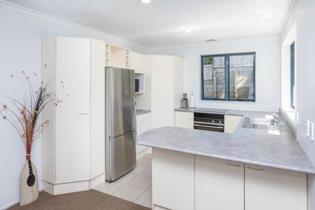 3 Lloyd Drive Nawton_3