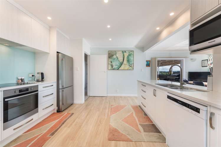 74 Sylvan Crescent Te Atatu South_9