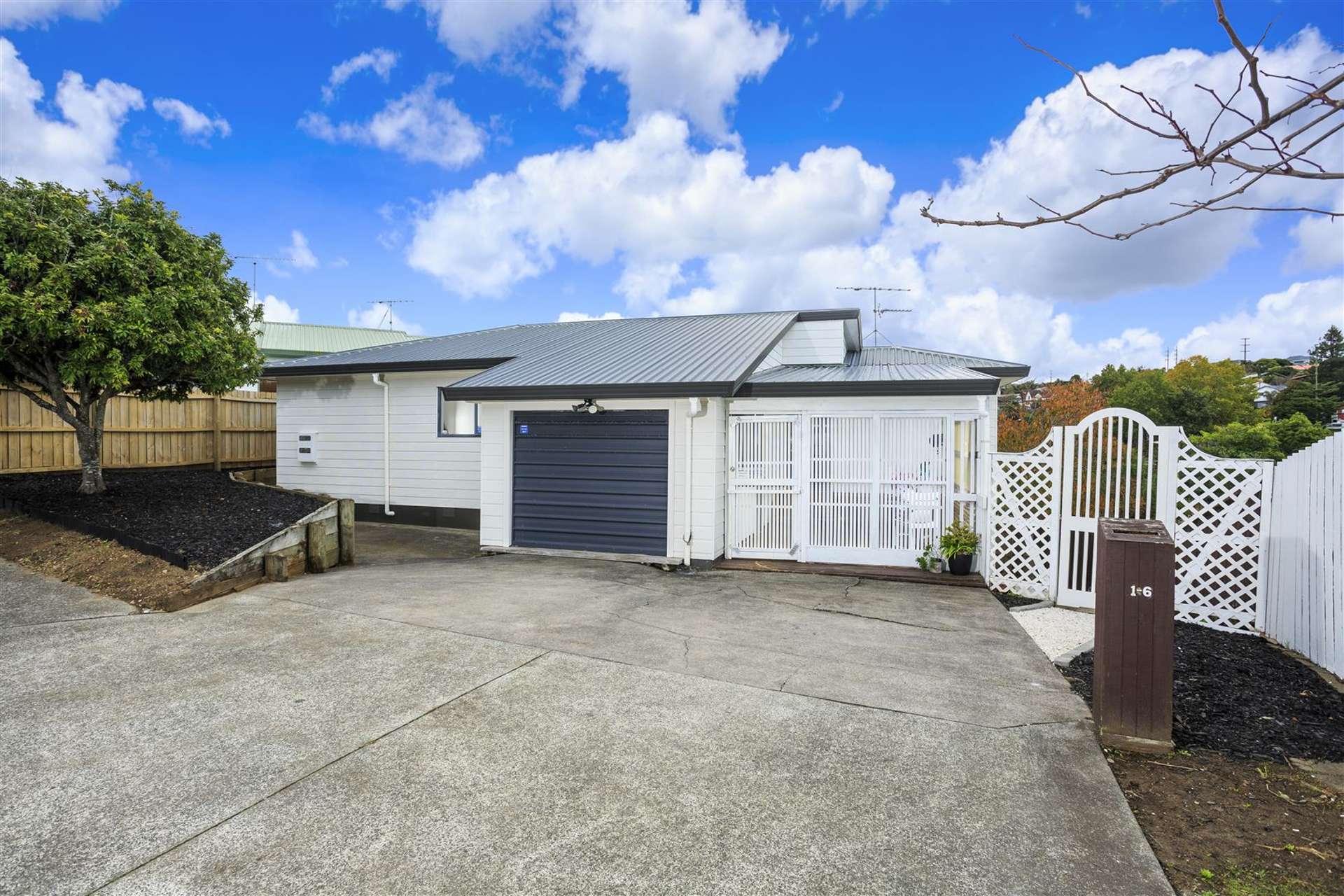 1/6 Romulus Place Totara Vale_0