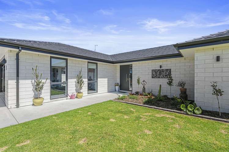 8 Te Taniwha Road One Tree Point_1