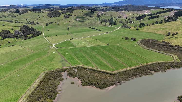 444 Wharekawa Road Oue_10