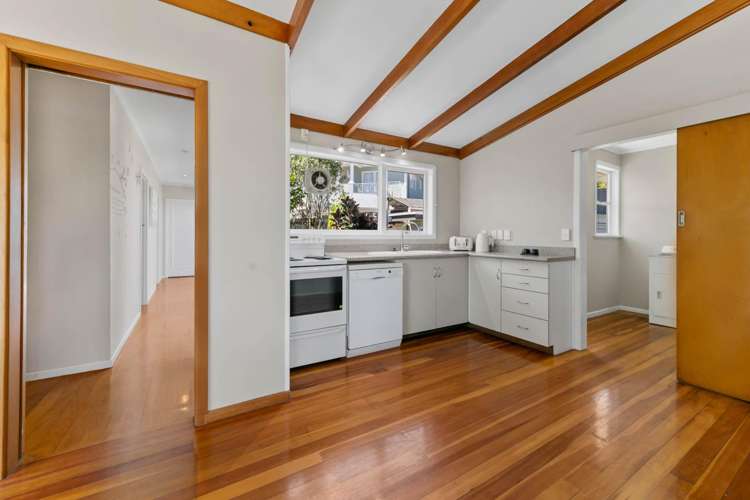 30 Sunray Avenue Titirangi_4