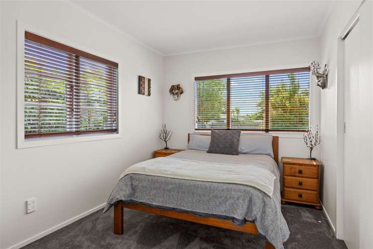 2/13 Salisbury Road Birkdale_16