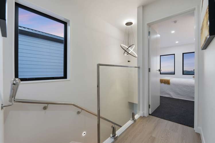 1 Puhakehake Place Flat Bush_12