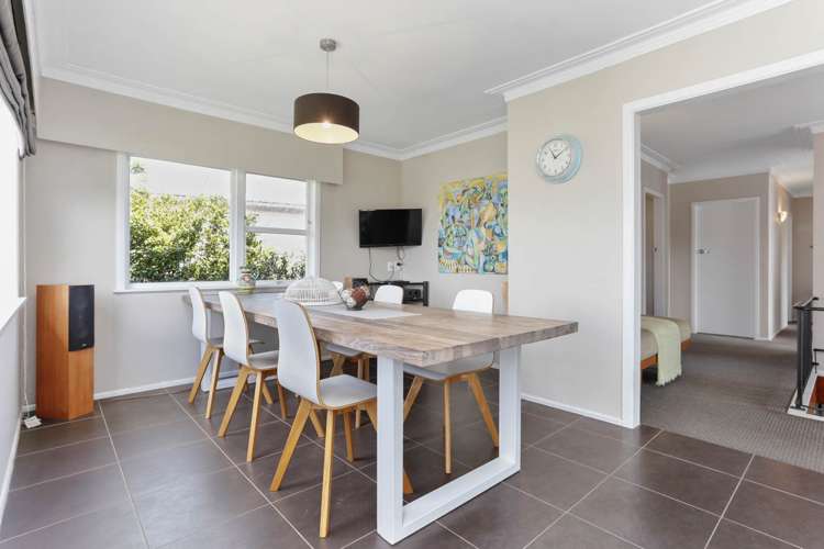 1 Finnerty Avenue Bucklands Beach_16