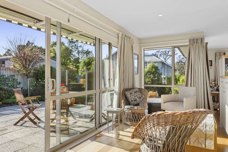 8d Bank Street Amberley_5