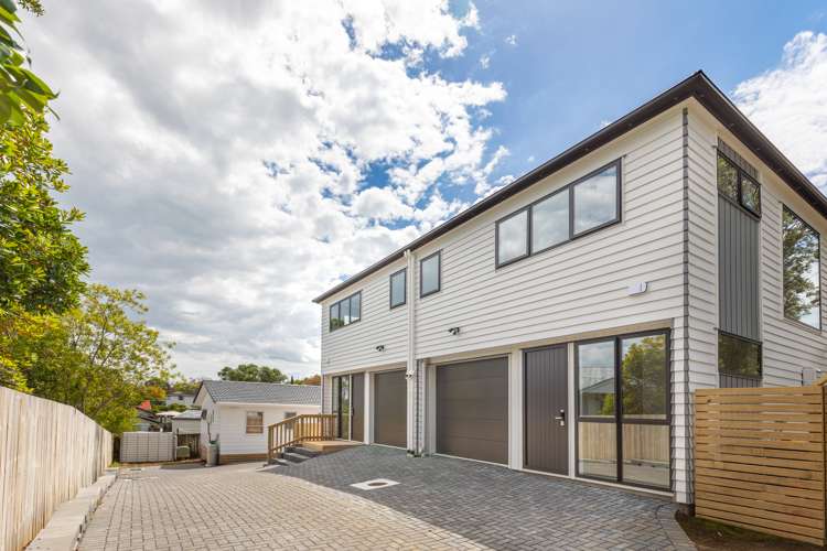 23b Fitzherbert Avenue West Harbour_17