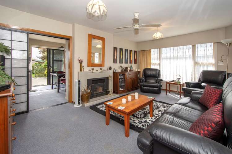 8 Carters Road Aranui_5