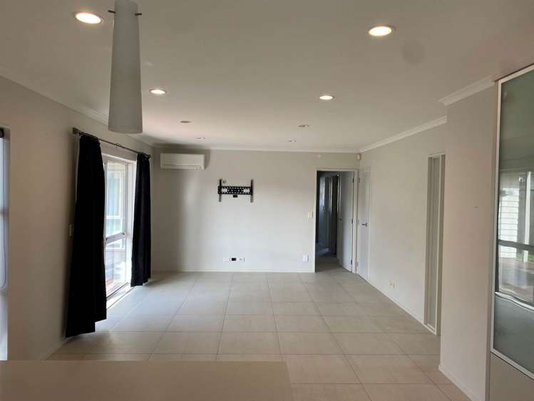 5 Manene Street Wattle Downs_4