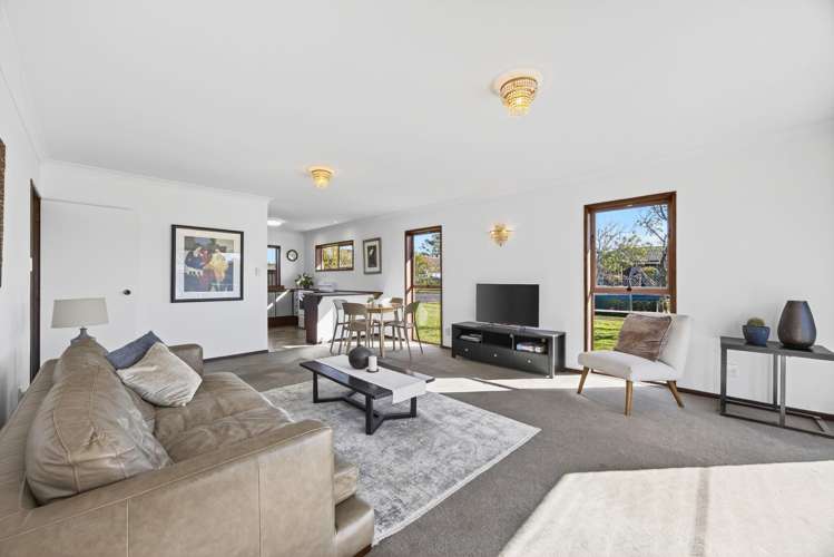 1/15 Serrita Avenue Sunnyhills_5