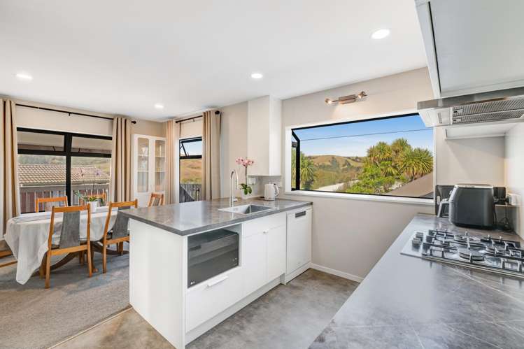 8 Empressa Heights Helensville_13