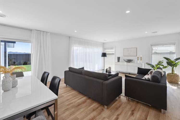 3 Saddleback Drive Richmond Heights_3