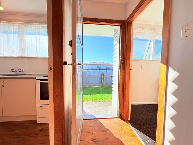 77 Clyde Road Wairoa_11