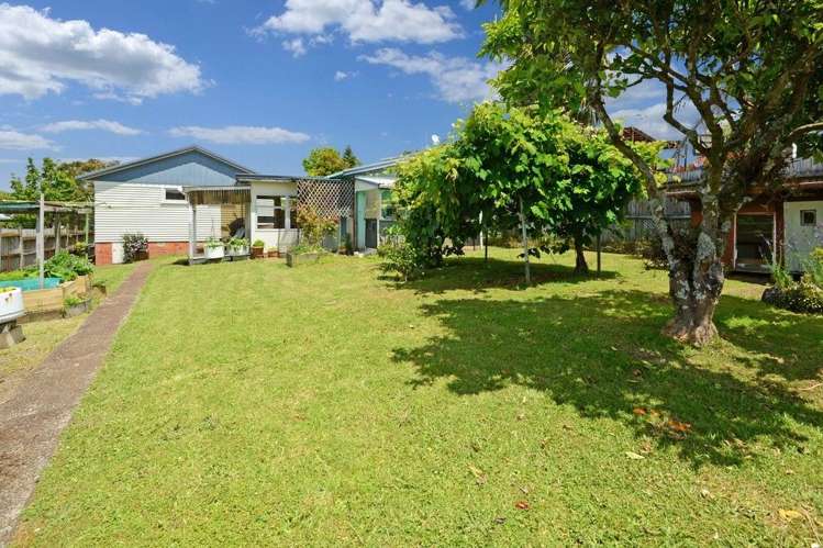 19 Levesque Street Birkdale_15