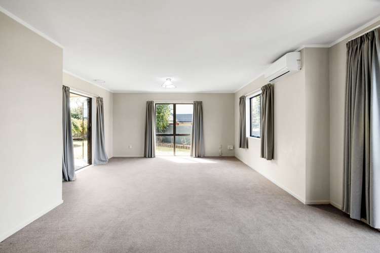 4 Dunsford Mews Hamilton Central_12