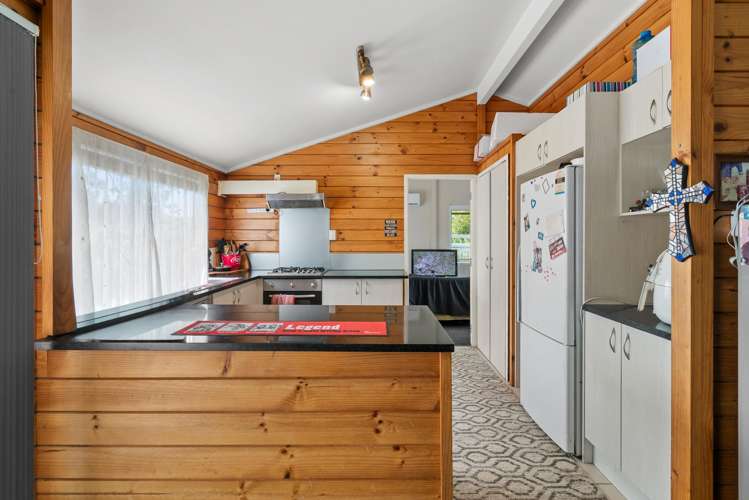 80 Eugenia Rise Totara Heights_15