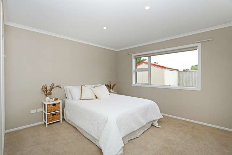 32 Ihaia Road Opunake_13