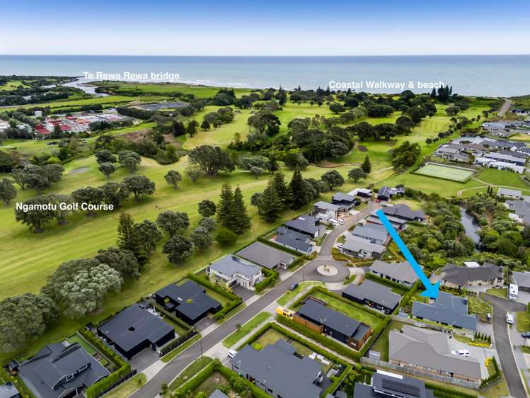 3 Condor Crescent Bell Block_2